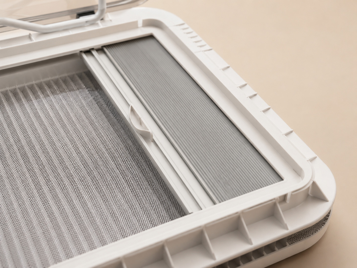 Ventana de Techo para Caravana, 700*500 claraboya homologado 43R con Luz LED, Mosquitera y Oscurecedor, Apertura Manual hasta 60°, Doble Cúpula Acrílica con Ventilación Permanente - Imagen 5